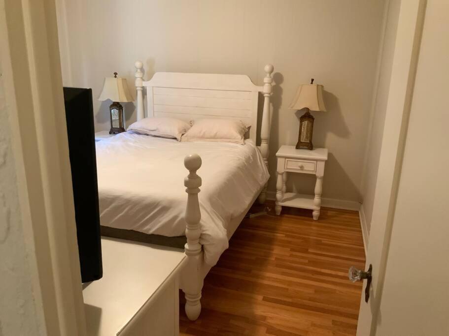 Сasa de vacaciones House, Walking Distance From Universal