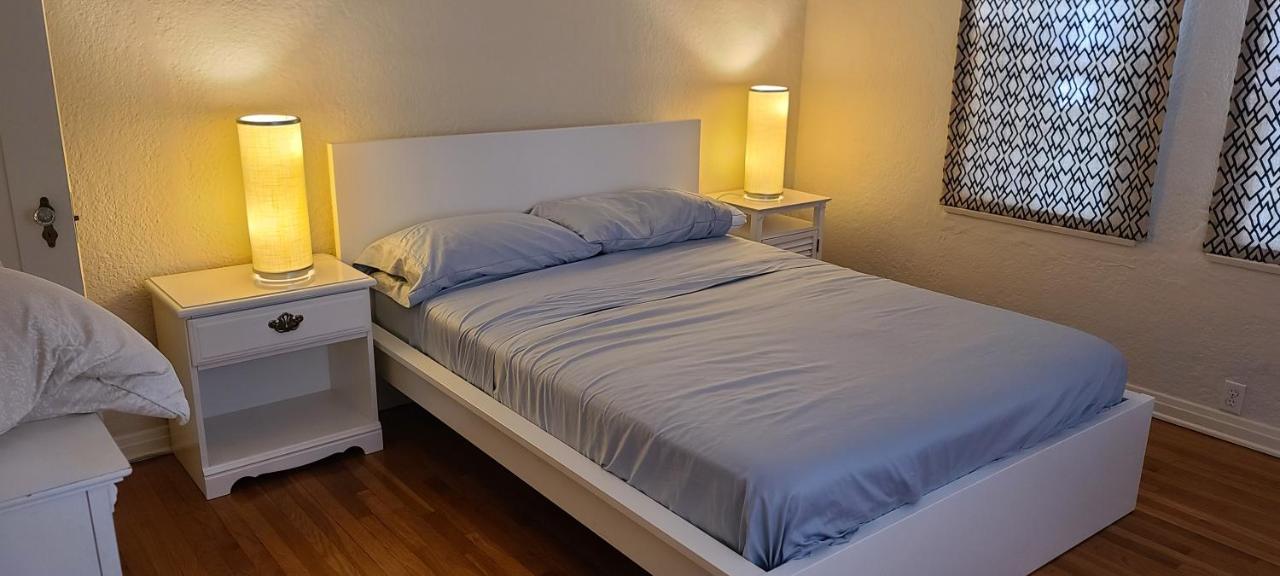 House, Walking Distance From Universal Los Ángeles