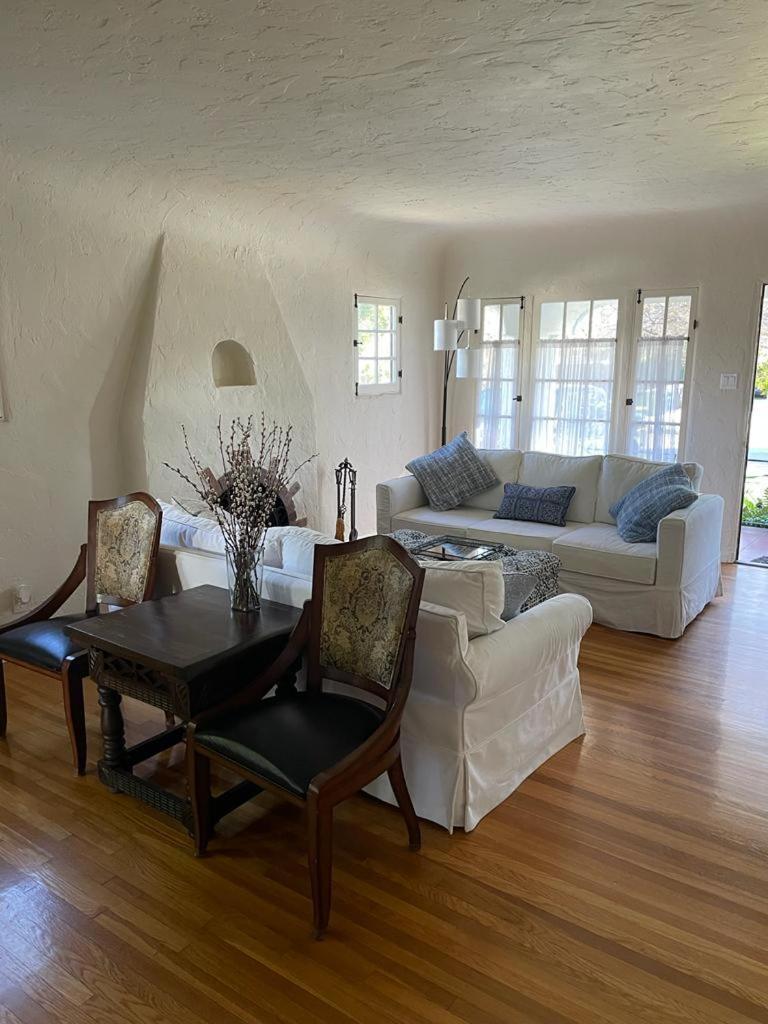 Сasa de vacaciones House, Walking Distance From Universal