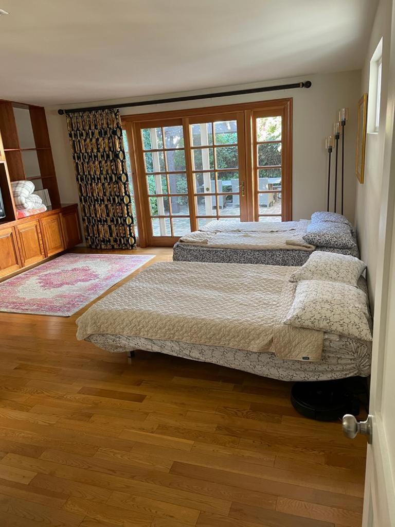 Сasa de vacaciones House, Walking Distance From Universal
